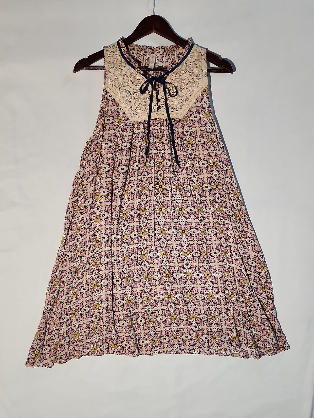 Xhilaration Boho Lace Inset Sleeveless Geometric Print Trapeze Swing Dress L